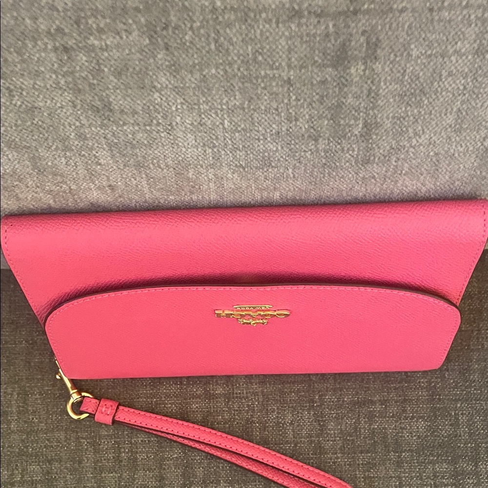 Coach Fuchsia Crossgrain Envelope Leather Crossbody/Wristlet - Picture 14 of 16